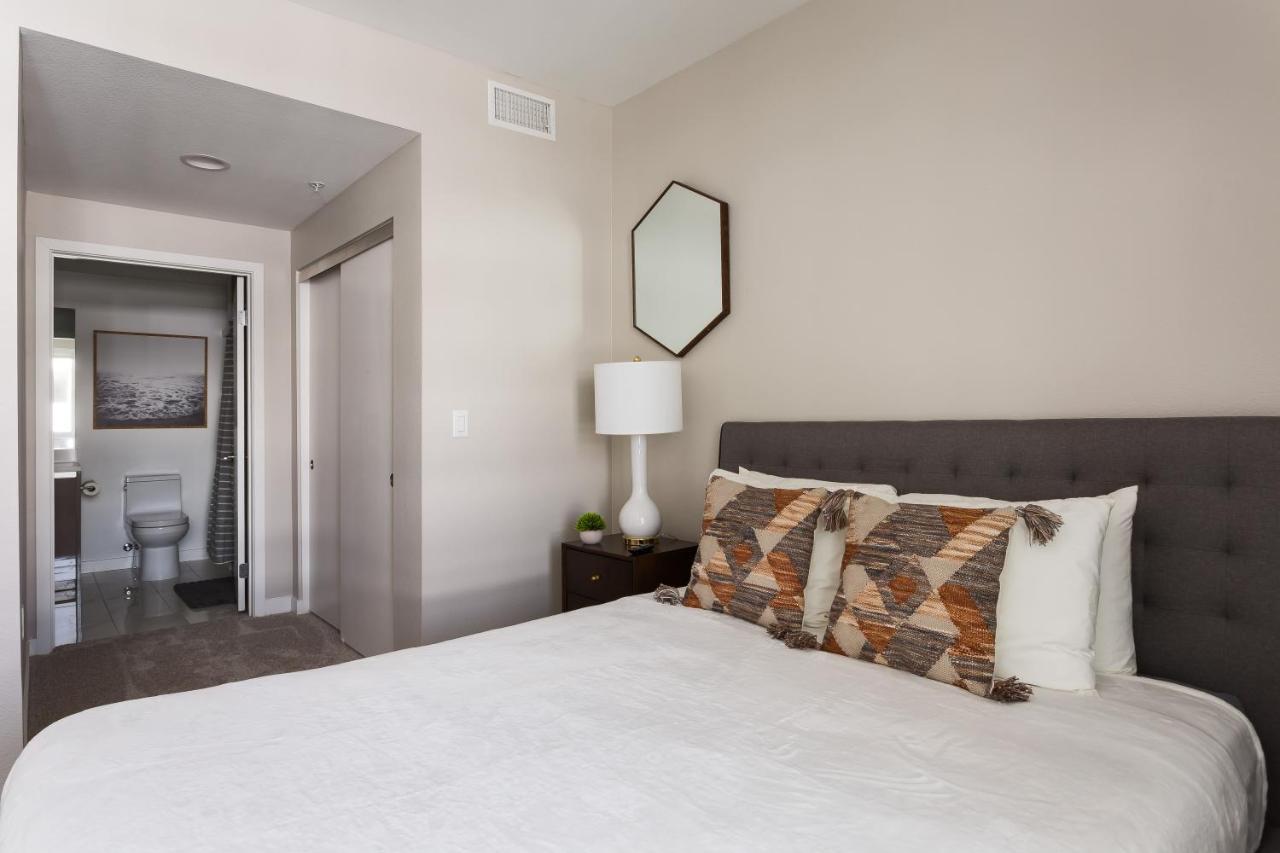 La Premium Suites Apartahotel